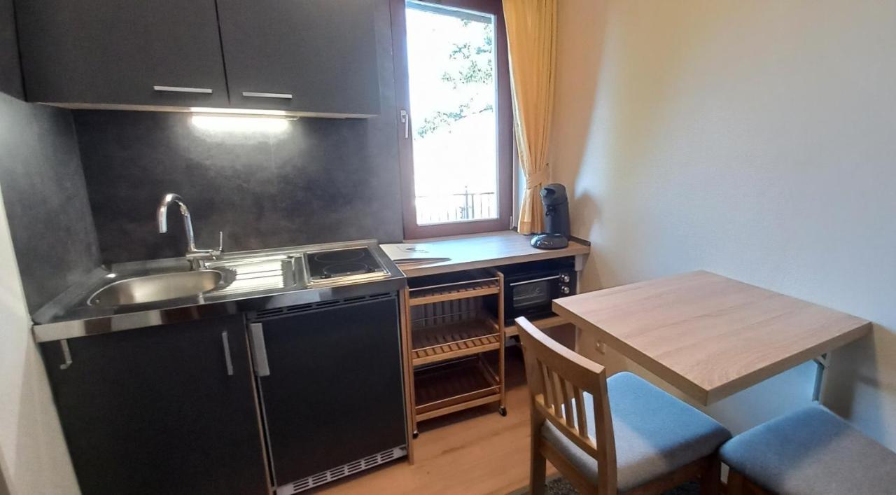 Ferienwohnungen Petrisberg Treviri Esterno foto