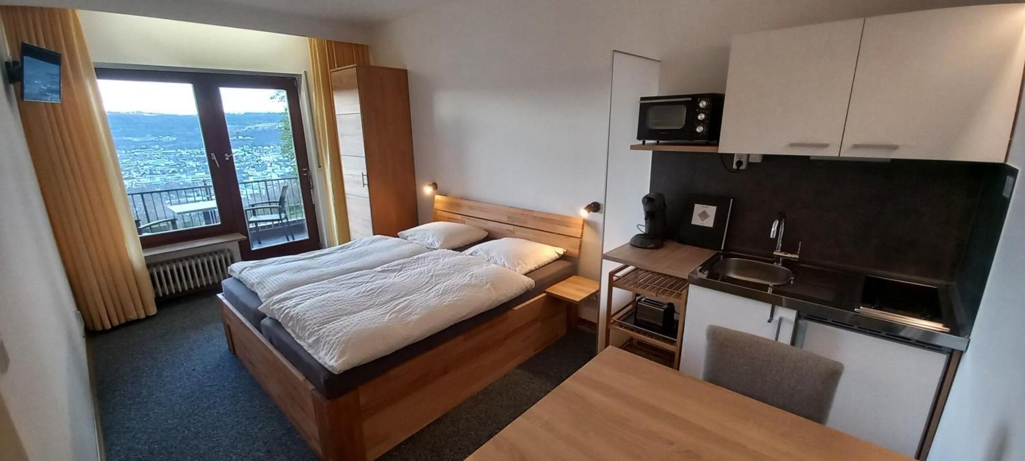 Ferienwohnungen Petrisberg Treviri Esterno foto