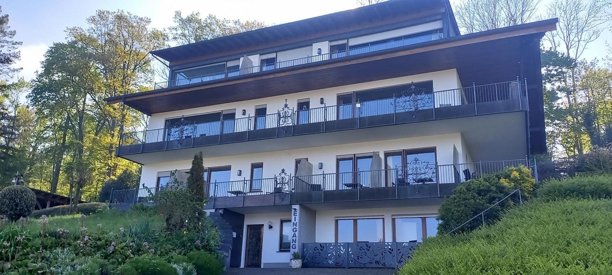 Ferienwohnungen Petrisberg Treviri Esterno foto